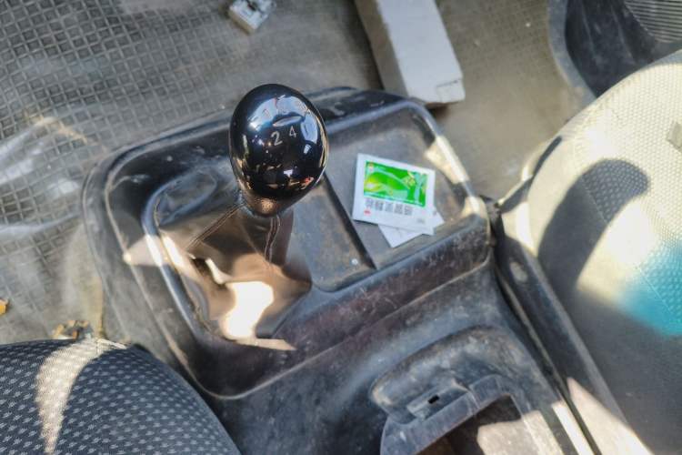 Used JAC Group Refine 2015 2.0L Shuttle Gasoline Long-Wheelbase Comfort Version HFC4GA3-3D Gear Lever