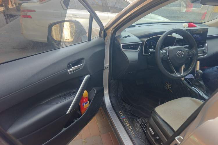 Used Toyota Corolla Cross 2023 2.0L Deluxe Edition

