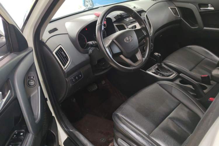 Used Hyundai ix25 2015 1.6L Automatic Two-Wheel Drive Smart GLS Trim
