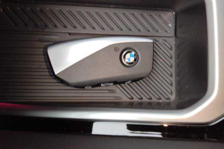 Used BMW 5 Series 2024 525Li Luxury Package
