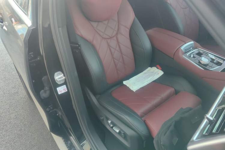 Used BMW X6 2023 xDrive40i M Sport Package