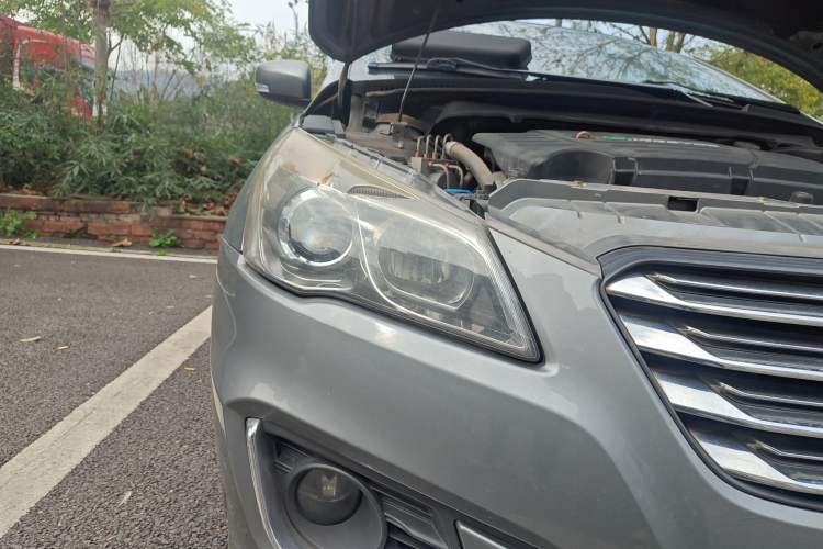 Used Suzuki Alivio 2015 1.6L Automatic Enjoyment Model Right Front Headlight