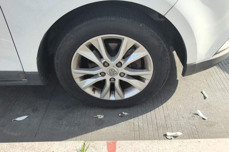 Used Baojun 730 2014 1.5L manual Comfort ESP version 7 seats