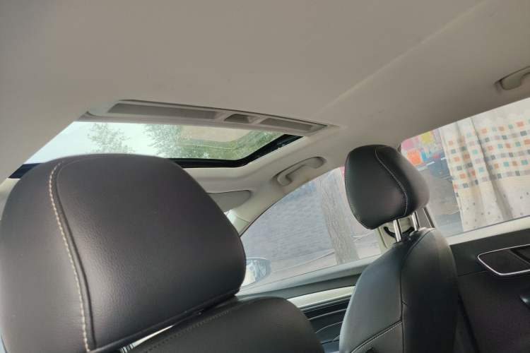 Used Roewe i6 New Energy 2019 PLUS 50T Internet Glory Flagship Edition Headliner