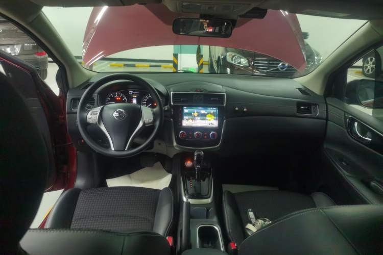 Used Nissan Tiida 2019 1.6L CVT Smart Enjoyment Version China VI Standard