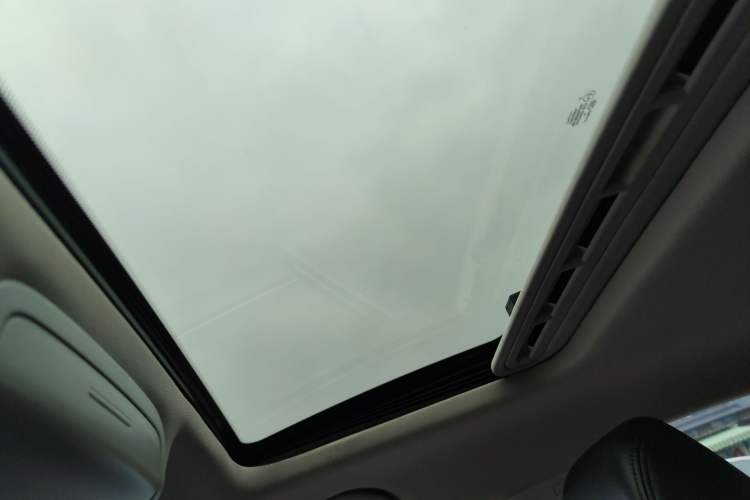 Used Volkswagen Sagitar 2014 Revised Version 1.6L Automatic Leading Edition