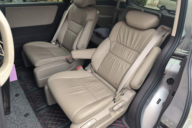 Used Honda Odyssey 2015 Revised 2.4L Luxury Edition Left Rear Seat