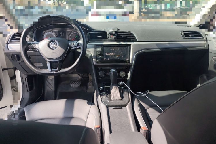 Used Volkswagen Lamando 2019 280TSI DSG Comfort Edition China VI standard
