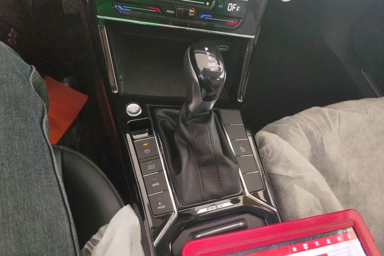 Used Volkswagen Passat New Energy 2025 430 PHEV Hybrid Business Edition
