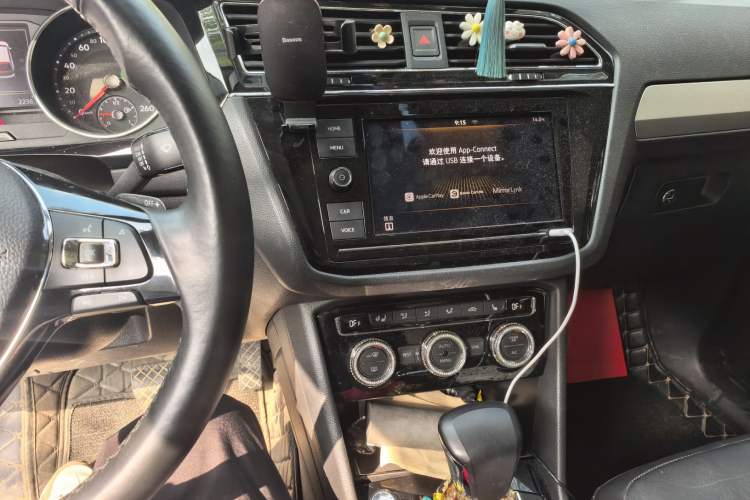 Used Volkswagen Tiguan L 2019 330TSI Automatic Two-Wheel Drive Smart Luxury Version China V Emission Standard