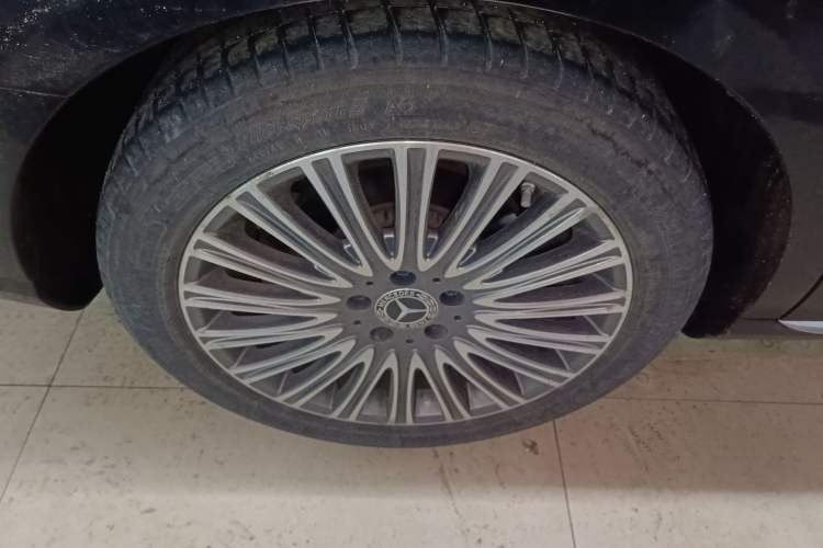 Used Mercedes-Benz E-Class 2021 E 300 L Stylish Model