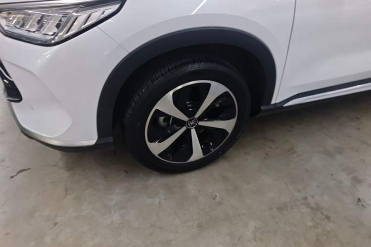 Used BYD Song PLUS New Energy 2021 DM-i 51KM Prestige Model Left Front Wheel Hub