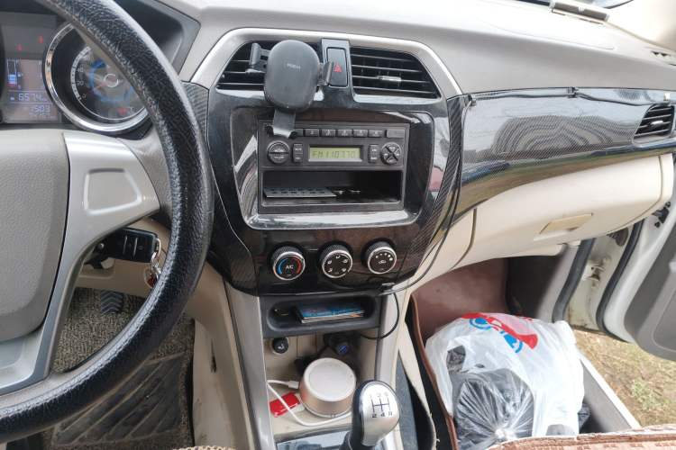 Used Foton Gatu ix5 2016 1.5L Zhiyue Model
