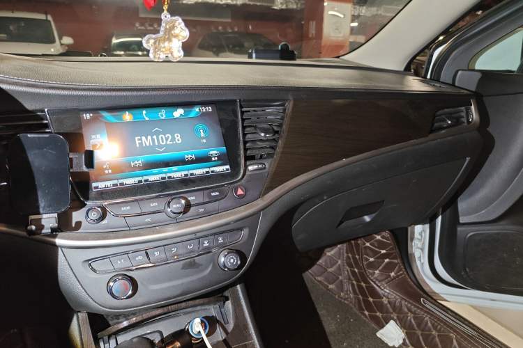 Used Buick Verano 2018 Sedan 20T Dual-Clutch Leading Model
