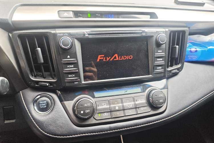 Used Toyota RAV4 2013 2.5L Automatic 4x4 Elite Edition Audio And AC Panel
