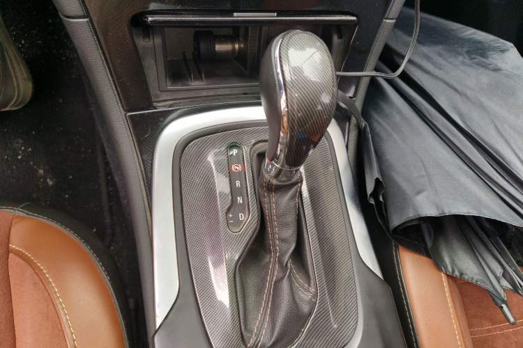 Used Buick Regal 2015 1.6T Fashion Tech Model
