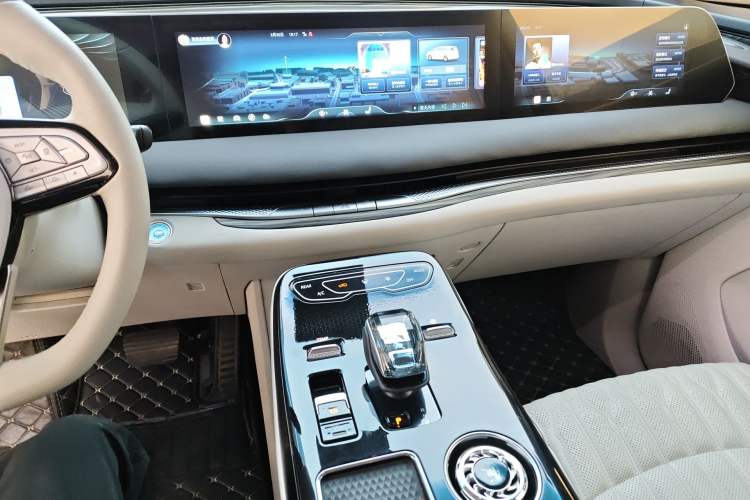 Used FORTHING Xinghai V9 2024 1.5TD 200km Qingyunti Series Premium Version Audio And AC Panel