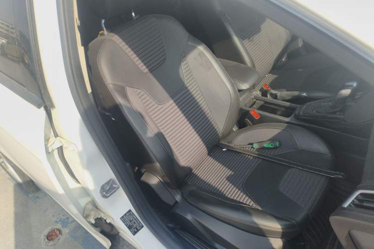 Used Ford Focus 2018 Two-Door Classic EcoBoost 125 Automatic Supercharged Style SmartDrive Edition