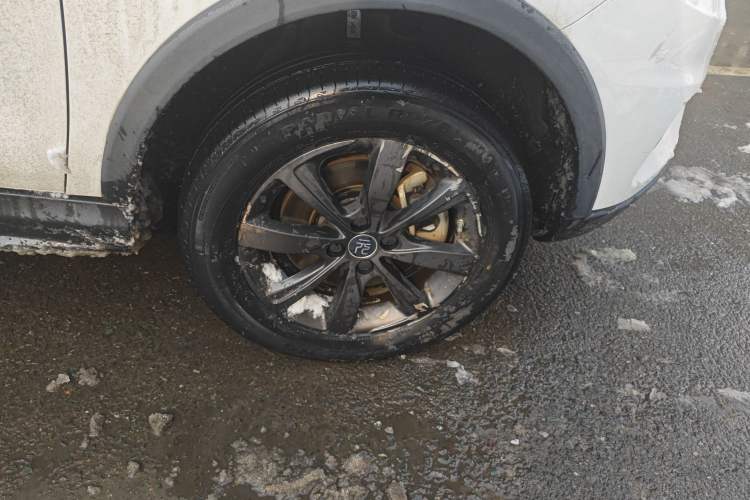 Used BYD Yuan New Energy 2019 EV535 Smart Connect Trendsetting Model Right Front Wheel Hub