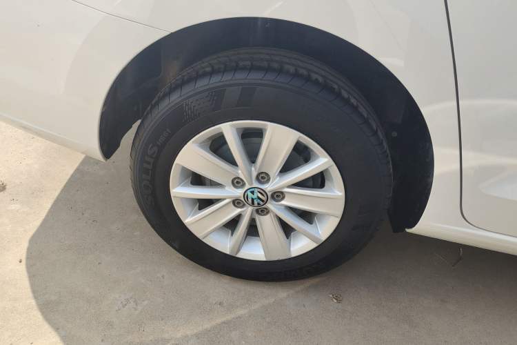 Used Volkswagen Jetta 2017 1.4L Manual Fashion Edition