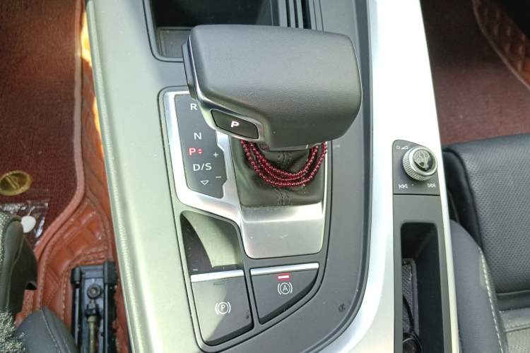 Used Audi A4L 2023 40 TFSI Fashion Dynamic Model
