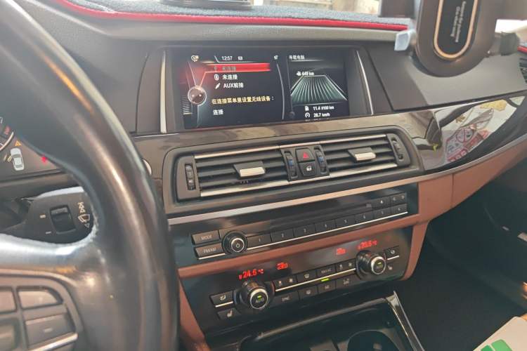 Used BMW 5 Series 2014 528Li Leading Model
