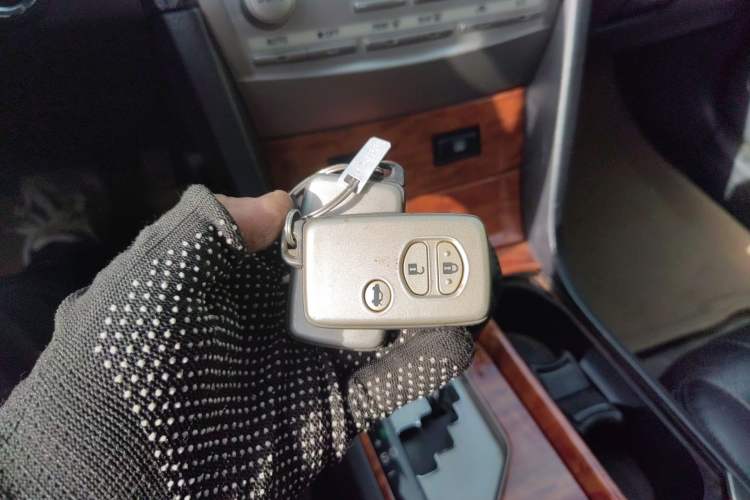 Used Toyota Camry 2007 240V NAVI Ultimate Navigation Edition Vehicle Key