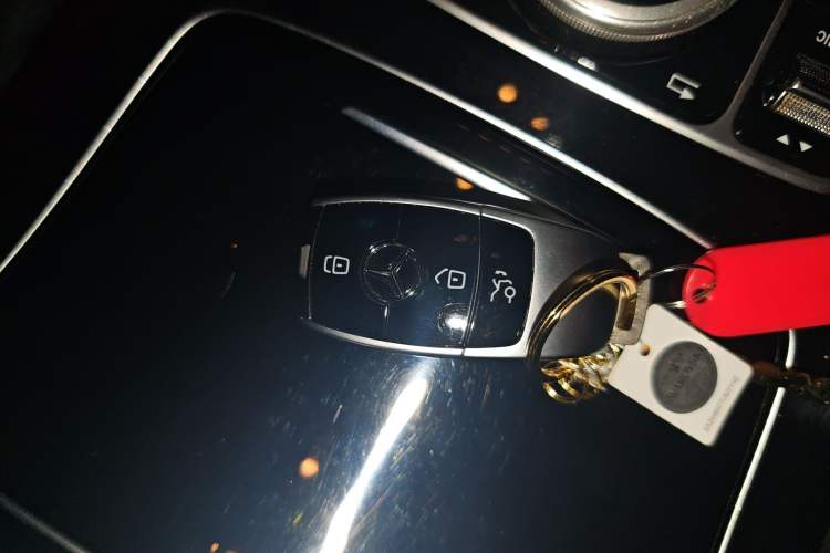 Used Mercedes-Benz E-Class 2016 E 300 L Stylish Model
