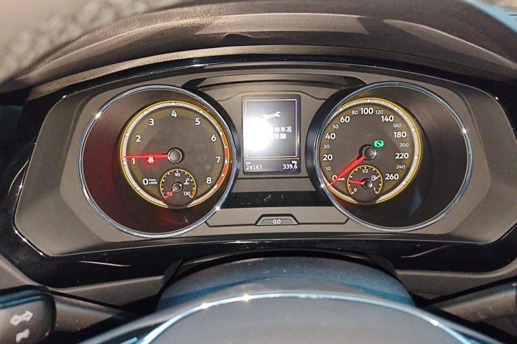 Used Volkswagen Tiguan L 2021 330TSI Automatic Two-Wheel Drive Smart Edition
