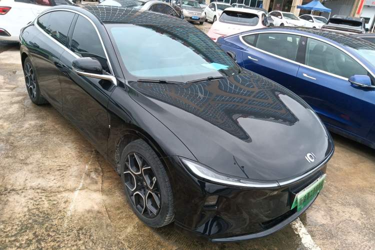 Used CHANGAN NEVO A07 2024 All-Electric "True Fragrance" Edition 515 Luxurious Model 58.9 kWh Front Right 45 Deg