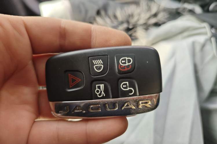 Used Jaguar XFL 2018 XFL 2.0T 250 PS Luxury Edition