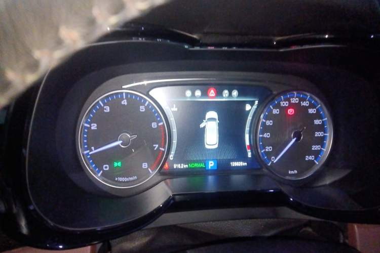 Used GAC Trumpchi GS8 2017 320T Two-Wheel Drive Luxury Smart Connectivity Version (7 Seats) Instrument Cluster