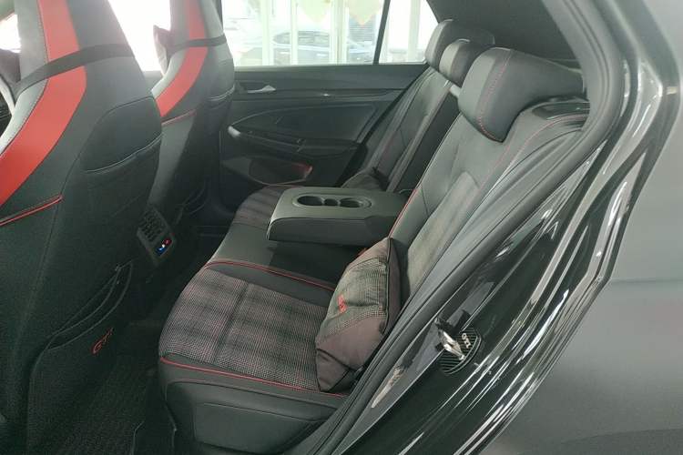 Used Volkswagen Golf GTI 2023 380TSI DSG GTI
