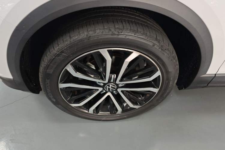 Used Volkswagen T-ROC 2021 280TSI DSG Two-Wheel Drive Comfort Connect Edition