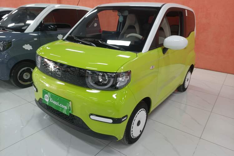 Used Chery QQ Ice Cream 2024 Youth Edition 205km Milkshake