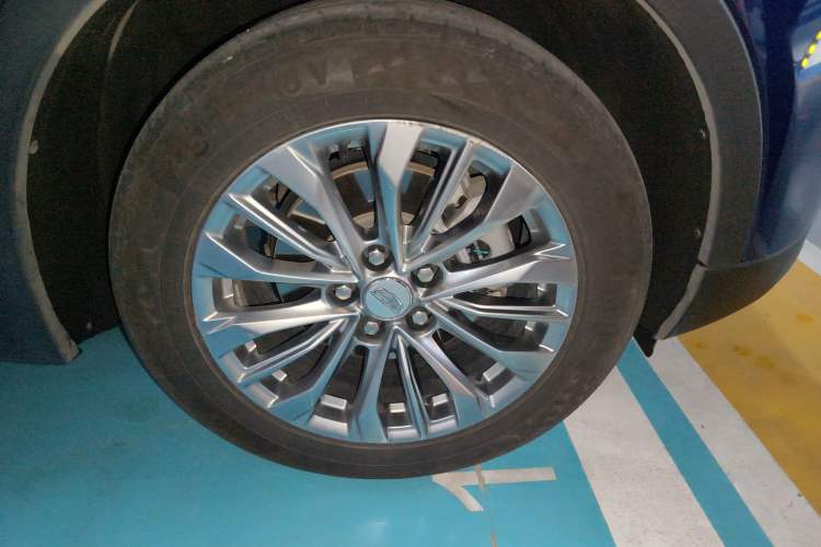 Used Cadillac XT4 2024 28T Two-Wheel-Drive Luxury Version
