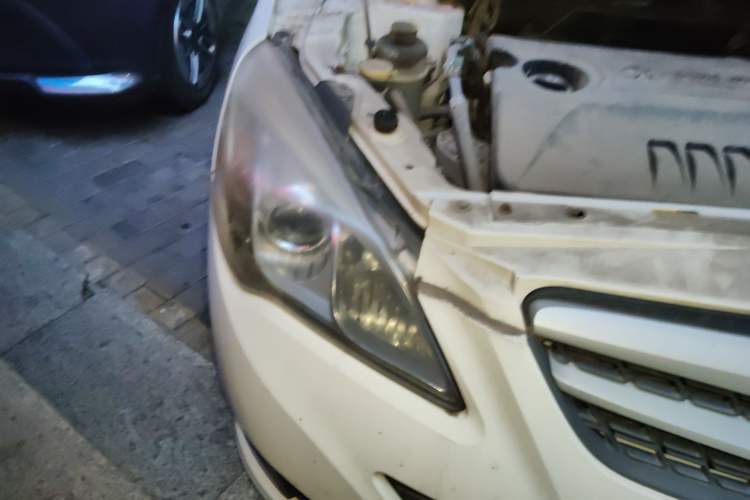 Used BAIC E Series 2013 Sedan 1.5L Manual Lotte Edition