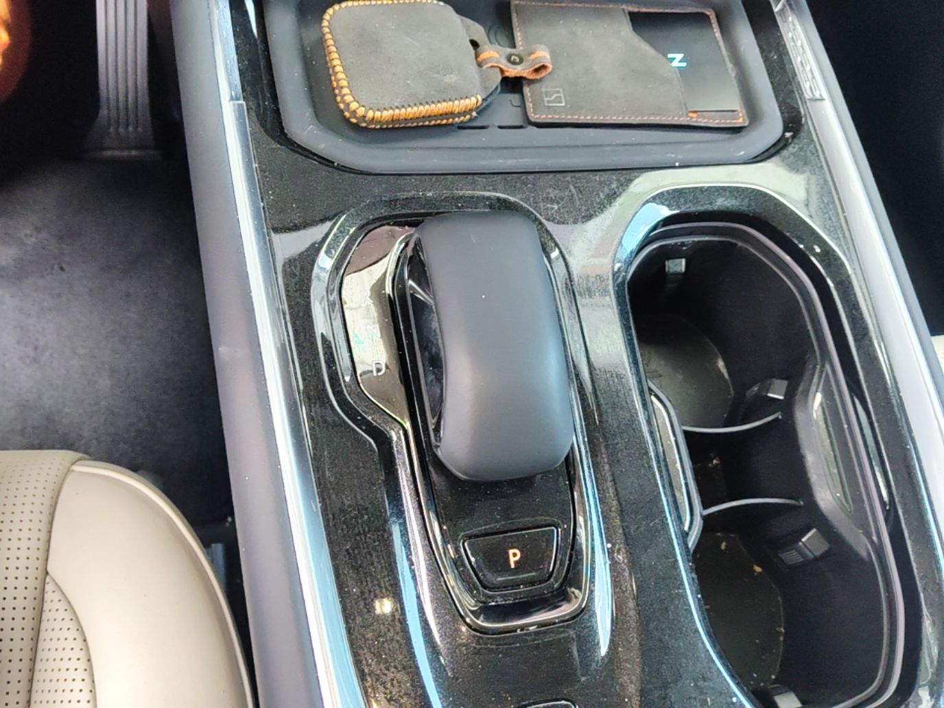 Zeekr 009 2024 GAC Trumpchi — снимка 16