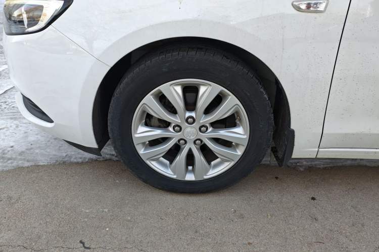 Used Buick GT 2018 15T Manual Elite Version China V Standard
