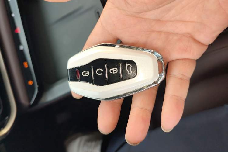 Used JETOUR X90 PRO 2024 2.0T DCT Luxury Edition 5 Seats
