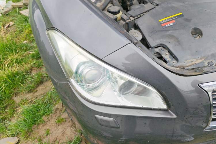 Used Infiniti M Series 2011 M25 Comfort Model Right Front Headlight