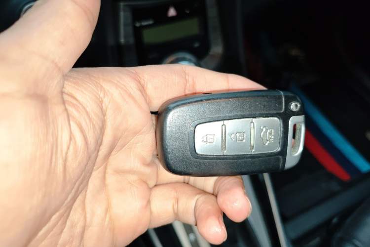 Used Hyundai Elantra (5th Generation / Langdong) 2013 1.6L Automatic Luxury Model
