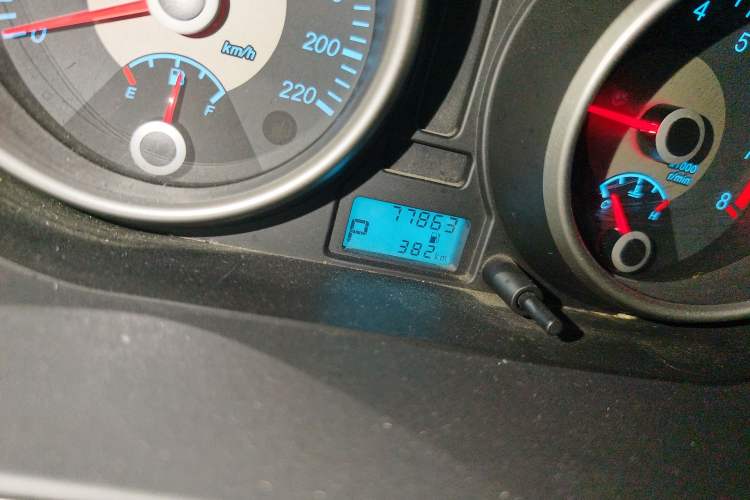 Used Buick Excelle 2015 1.5L Automatic Classic Model
