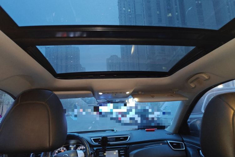 Used Nissan X-Trail 2014 2.5L CVT Leading Edition 4WD
