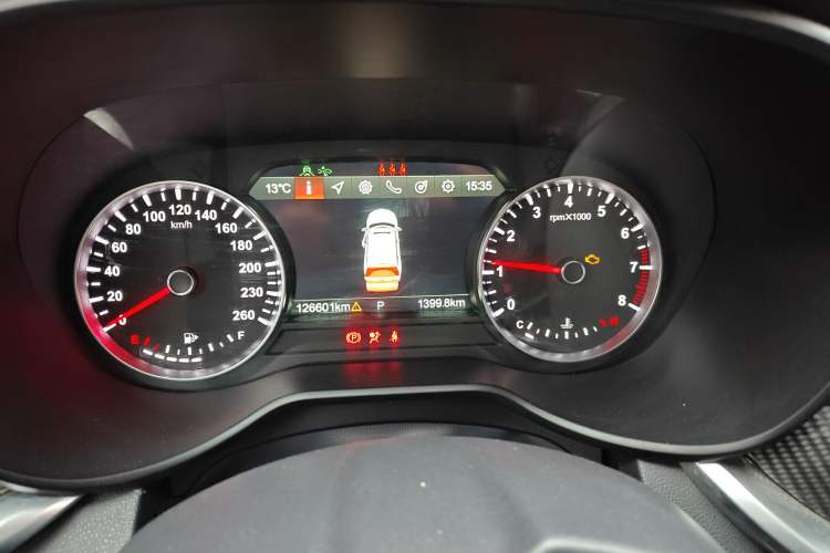 Used Brilliance V7 2018 280T DCT Prestige 5-Seater Instrument Cluster