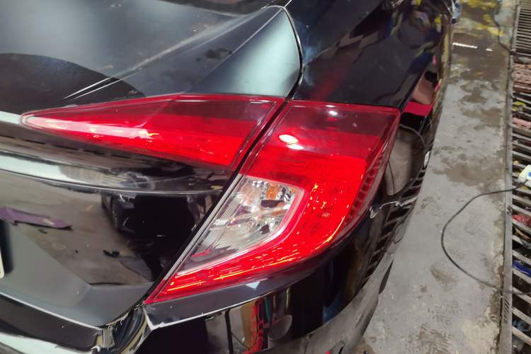 Used Honda Civic 2016 220TURBO CVT Prestige Edition Right Rear Taillight