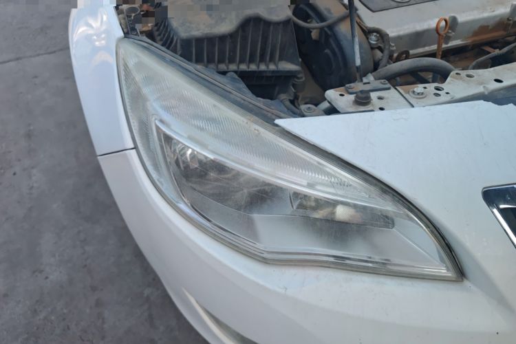 Used Buick GT 2012 XT 1.6L Manual Entry-Level Model