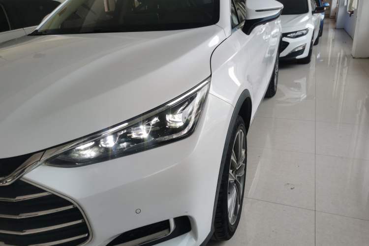 Used BYD Tang 2019 2.0T Automatic SmartConnect Prestige 7-Seater China VI Standard Left Front Headlight