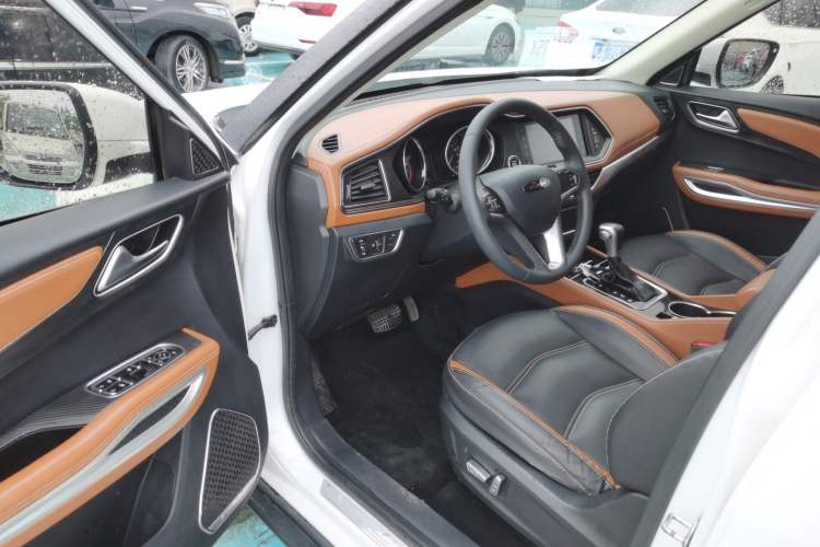 Used Zotye T300 2017 1.5T CVT Luxury Model Driver Seat