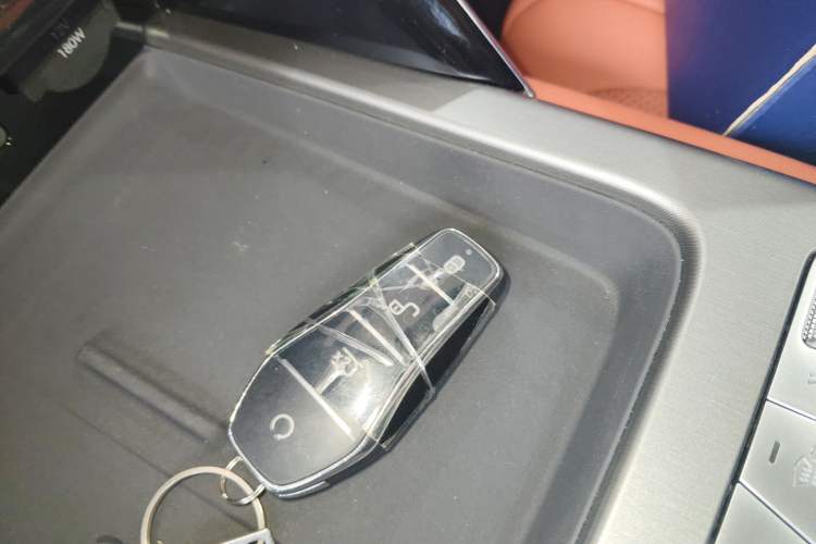 Used BYD Tang New Energy 2025 Model Smart Drive Version DM-i 175KM Prestige Version
